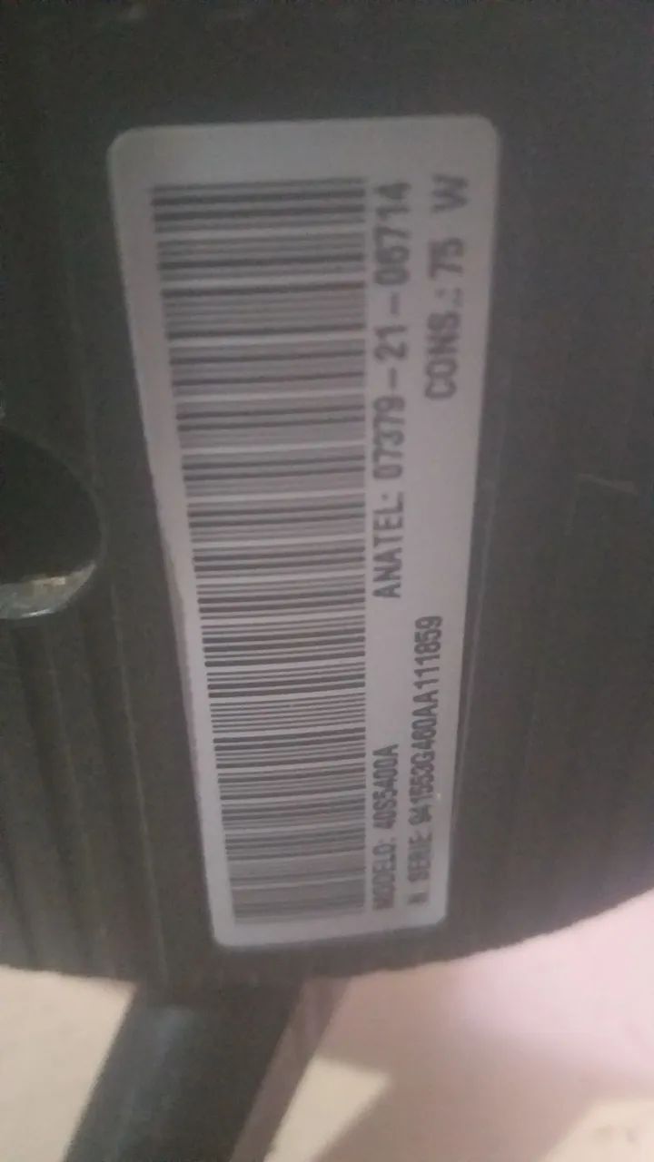 Vendo TV Philco e TV tcl as duas pra retiráda de peças ou concerto tela quebrada as duas - Foto 3