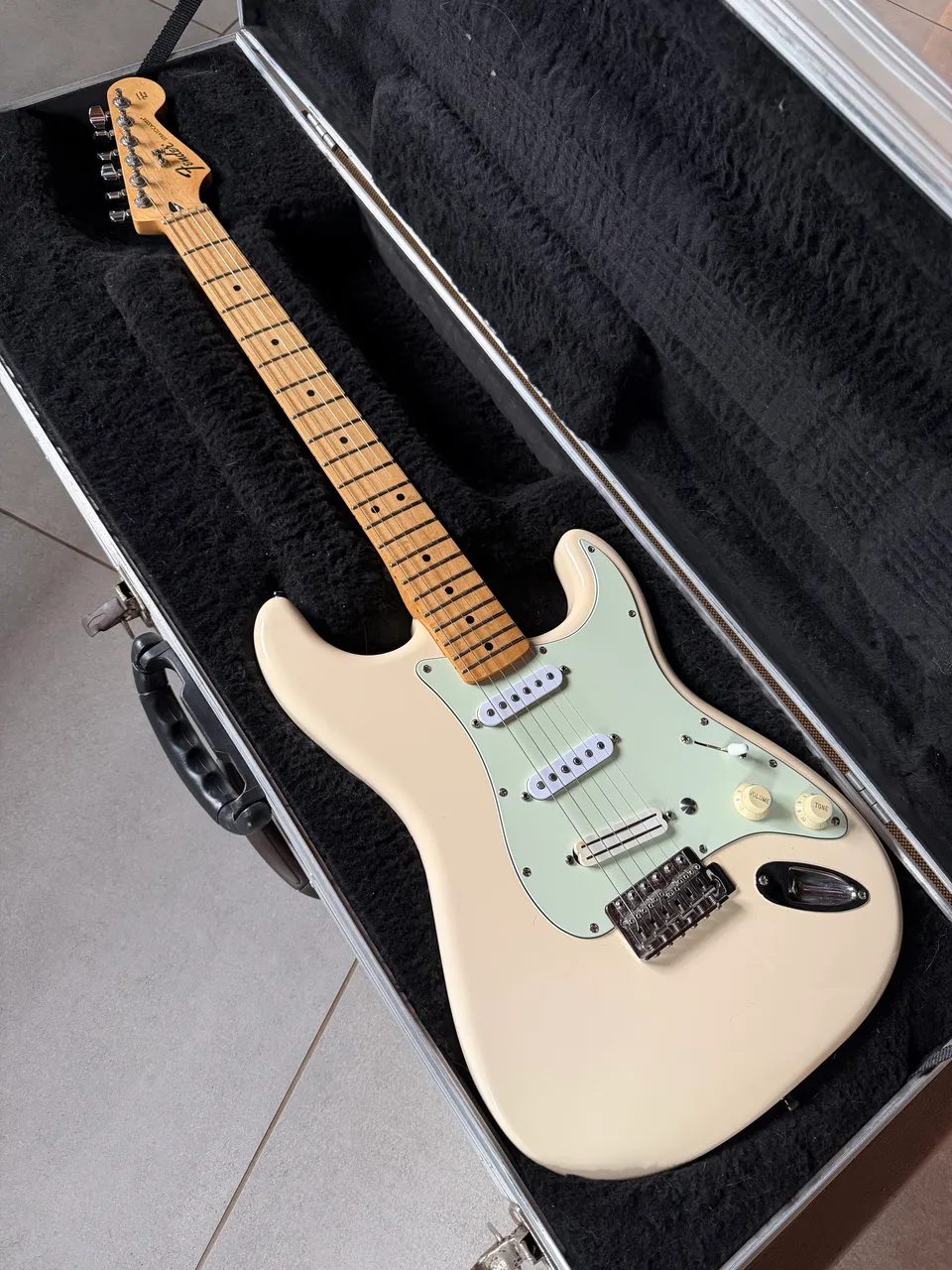 Guitarra Fender Duo Sonic - Instrumentos musicais - Petrópolis