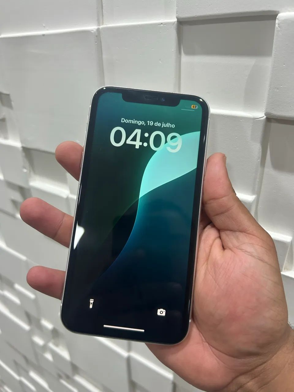 iPhone XR 64gb todo original nunca aberto - Celulares e