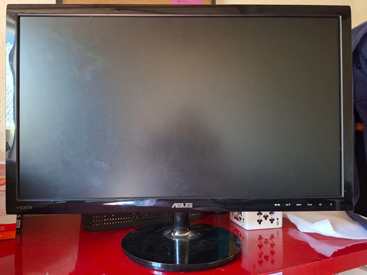 Monitor 24"