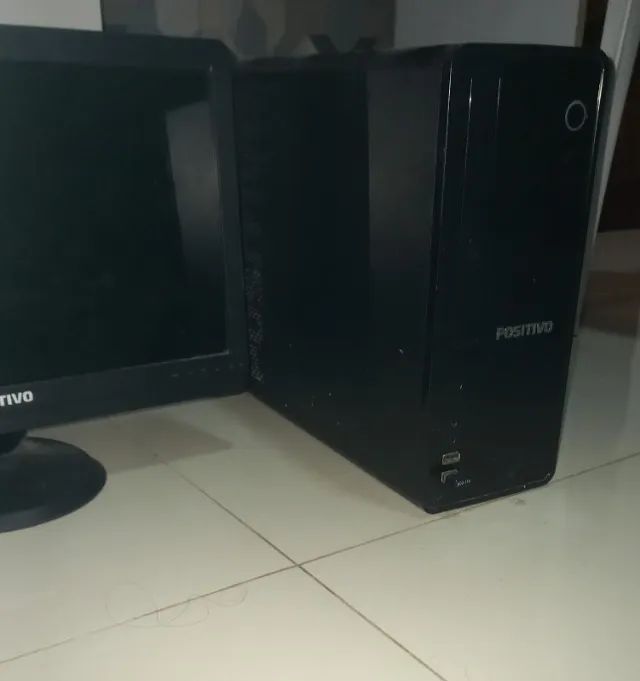 **PC Desktop Positivo - Intel Celeron + 2GB RAM | Ótimo para estudos e tarefas básicas