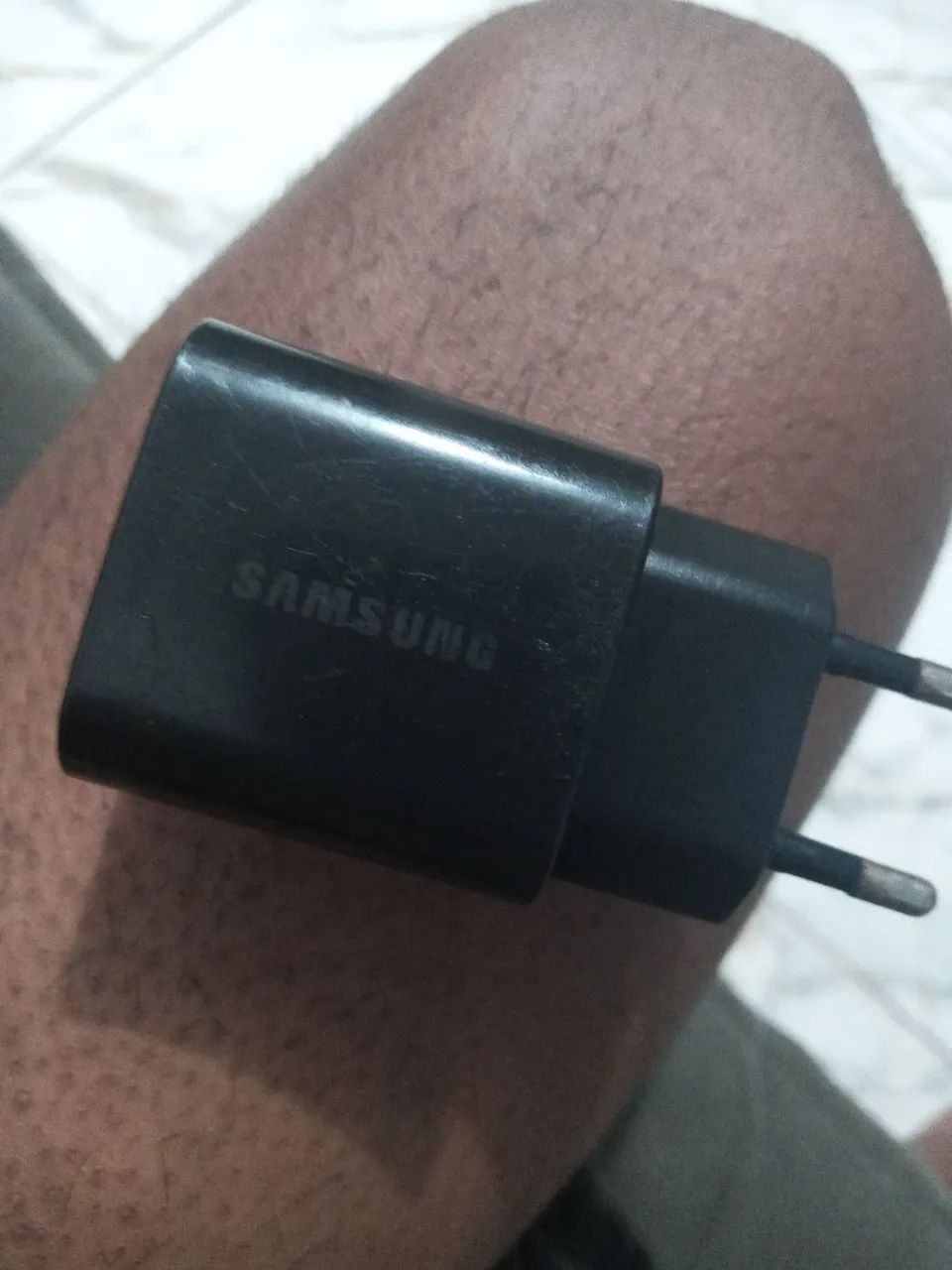O carregador Samsung