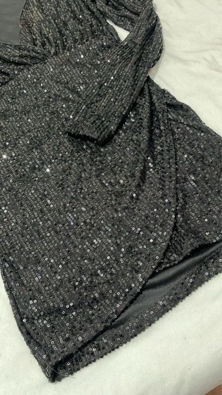 Vestido curto paête