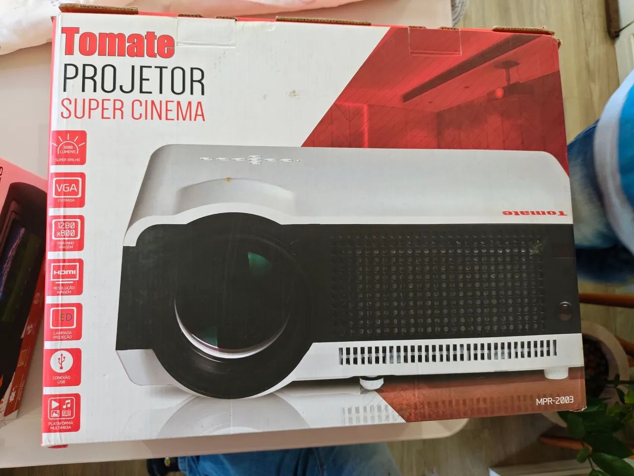 Projetor super cinema tomate