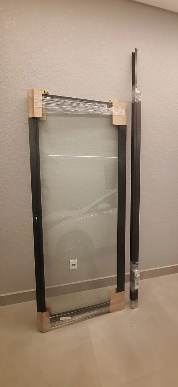 Aluminum and Glass Sliding Door