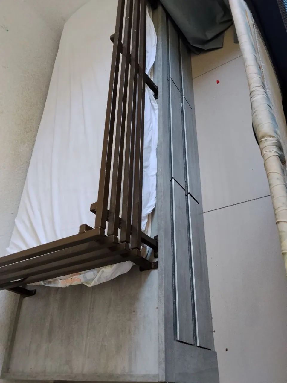 Cama infantil em MDF com gavetas e colchão  - Foto 2
