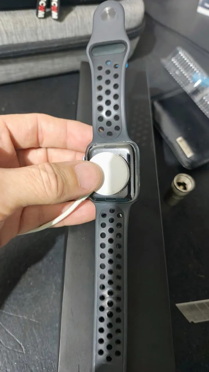 Apple Watch 4 Nike Series Usado - Foto 4
