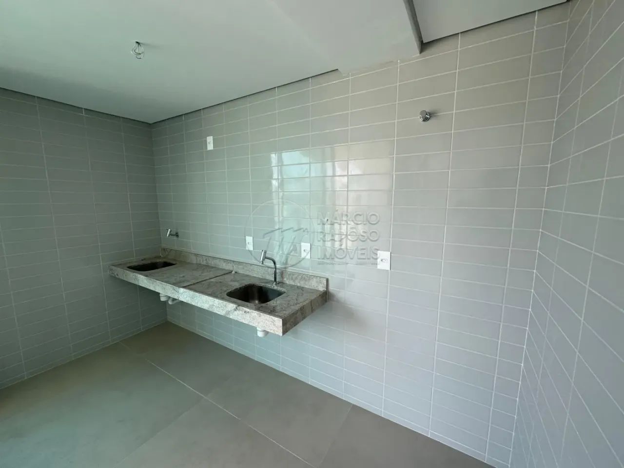 Apartamento com 2 Quartos e Varanda à Venda no Condomínio Milagres Beach - Foto 5