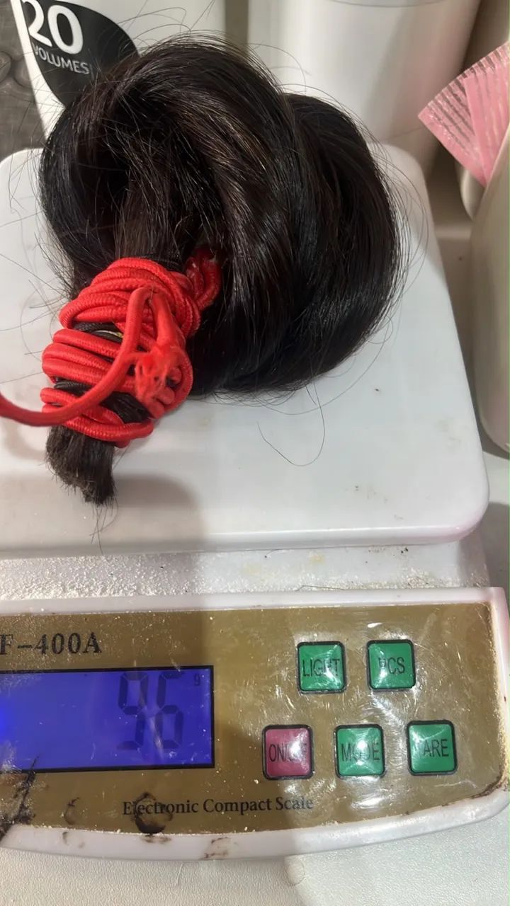 Vendo mega Hair 60 centímetros  200 gramas liso  - Foto 2