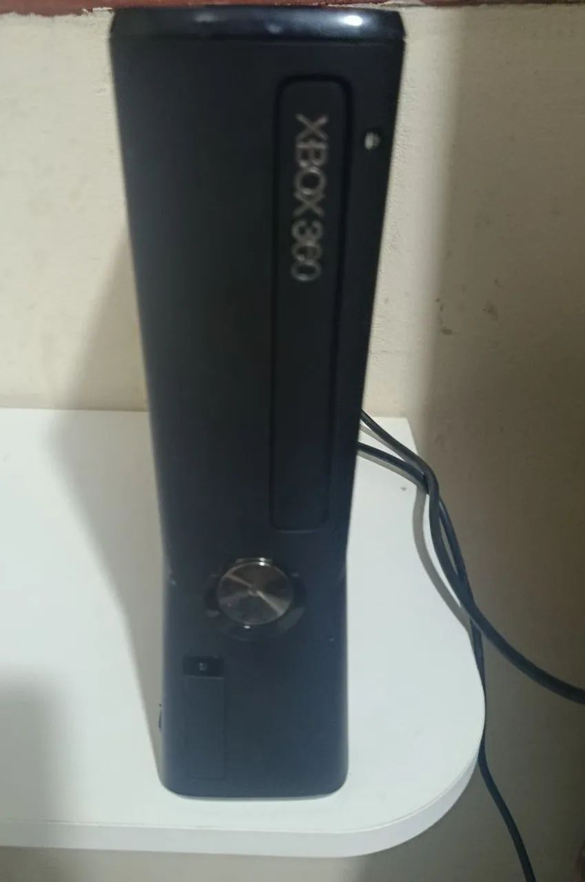 Xbox 360 com 66 jogos  - Foto 2