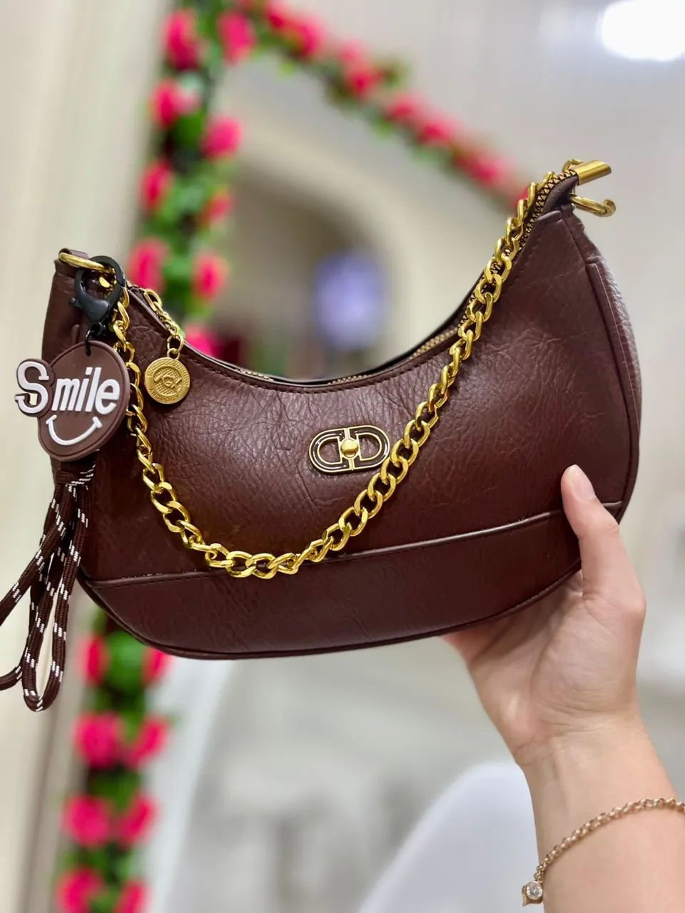 Bolsa feminina meia lua premium  - Foto 3