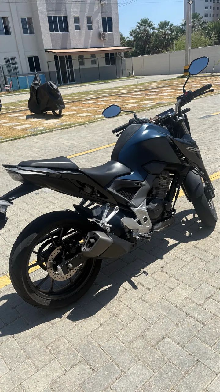 Vendo CB Twister 300f ABS - Foto 3