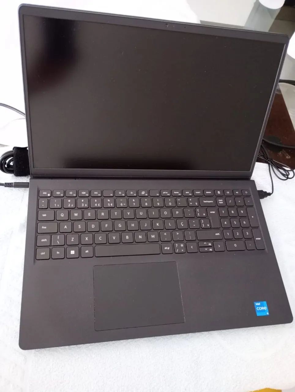 Vendo Notebook Dell Full HD 8G / 256MG / tela 16 polegadas/ processador Intel i5