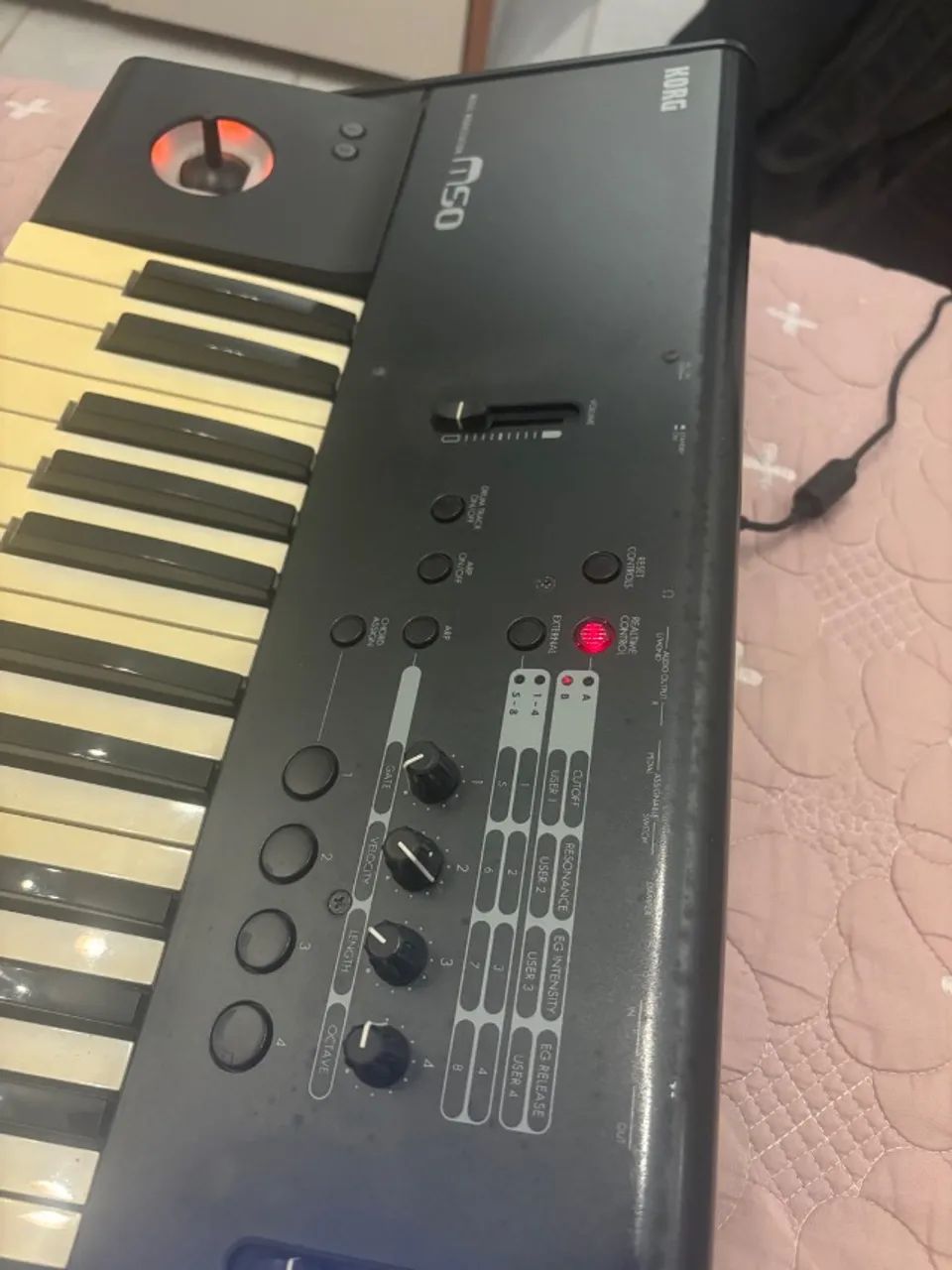 Teclado KORG M50 73 teclas  - Foto 4