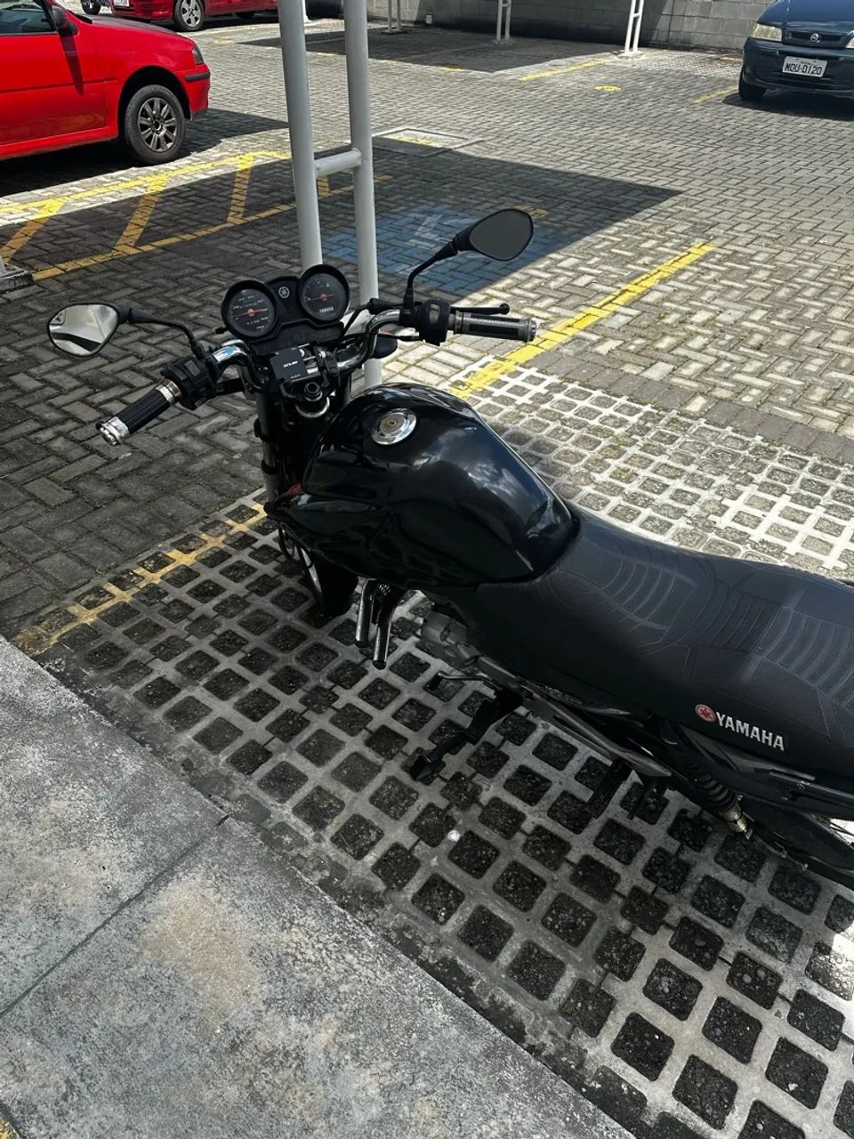 Yamaha YBR 125 Factor Ed/factor Edition 2010 - Foto 2