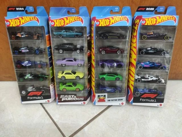 4 KITS --- Hot Wheels 5 pack --- Velozes/Ferrari/F1 2024/F1 2025