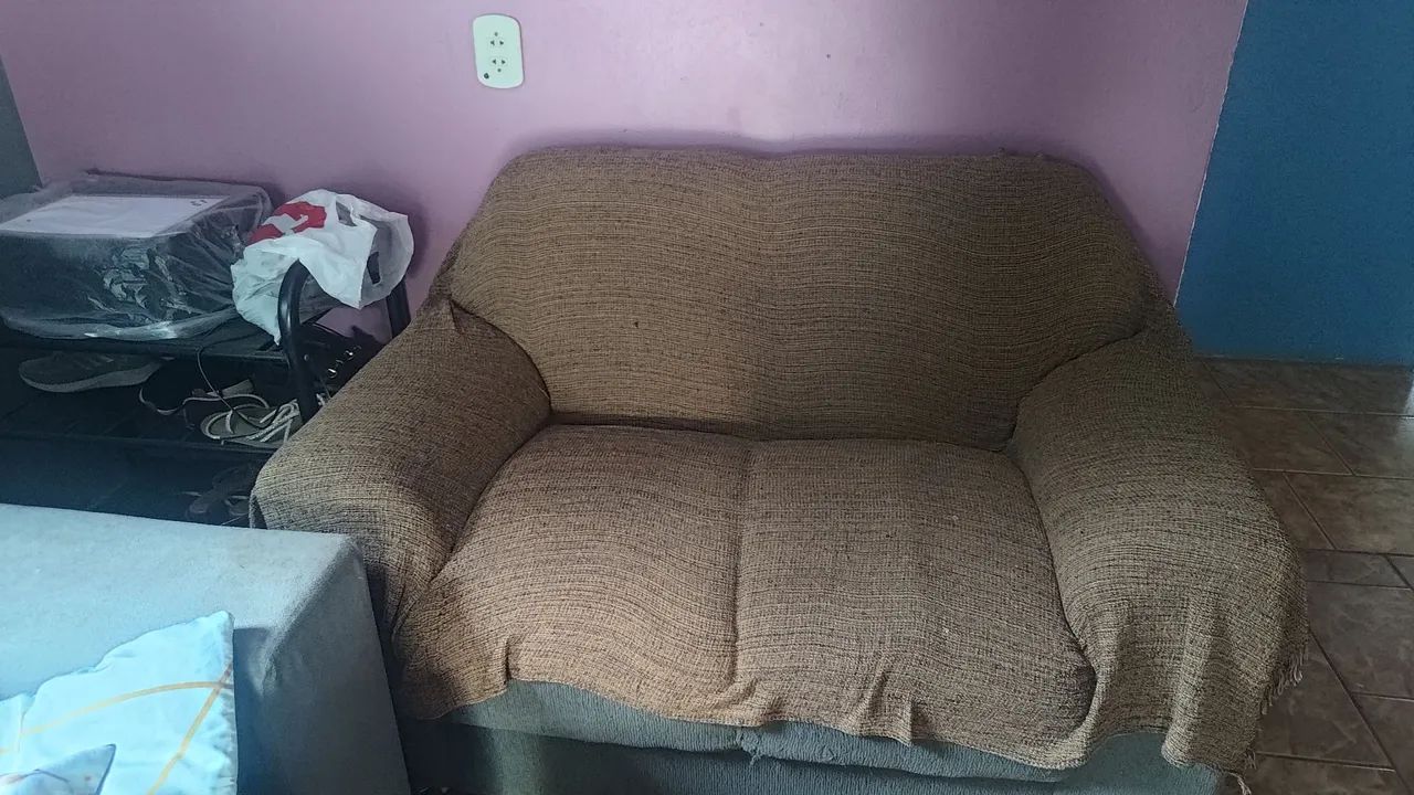 Vendo sofá, 2 peças 