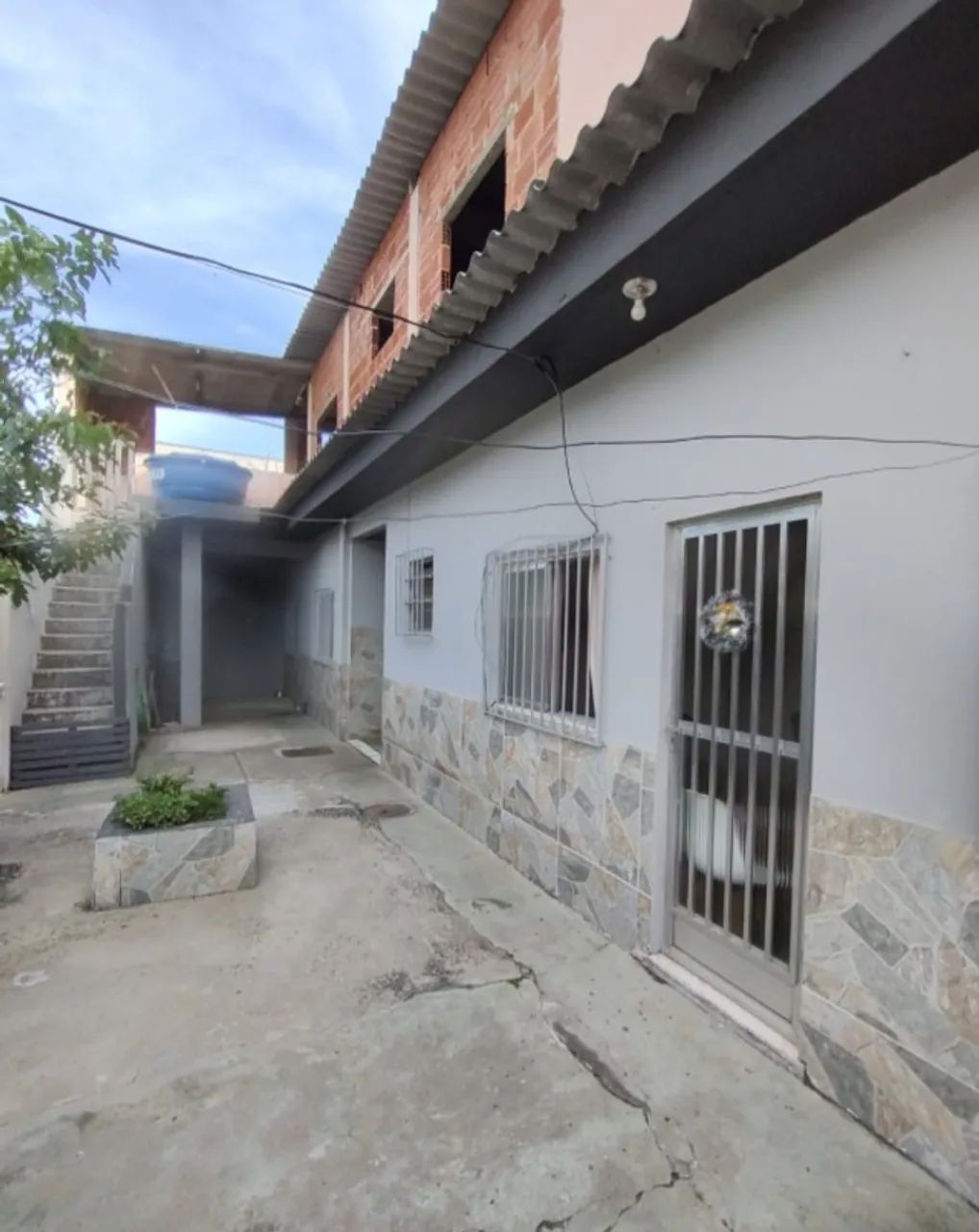 2 casas a venda no mesmo terreno