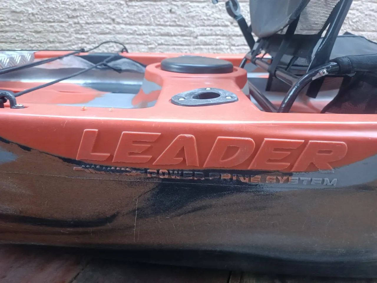 Caiaque leader com motor - Foto 3