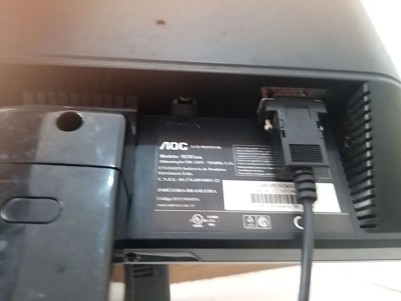 Monitor PC MARCA AOC 16 POLEGADA FUNCIONANDO  - Foto 3