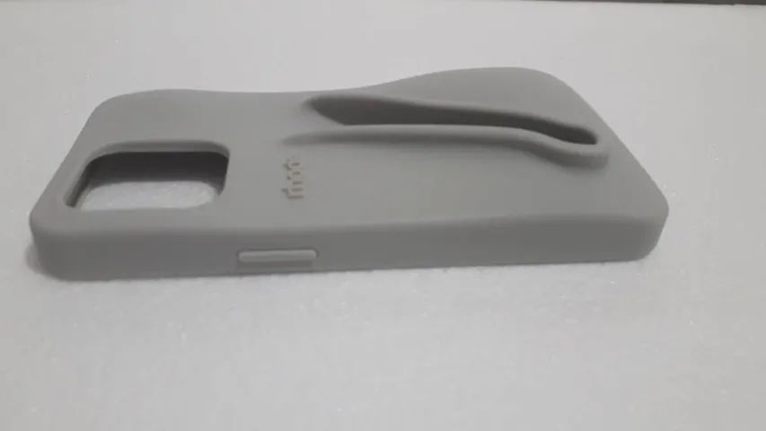 Capa de celular original da Rhode cor cinza em silicone nova sem uso - Foto 4