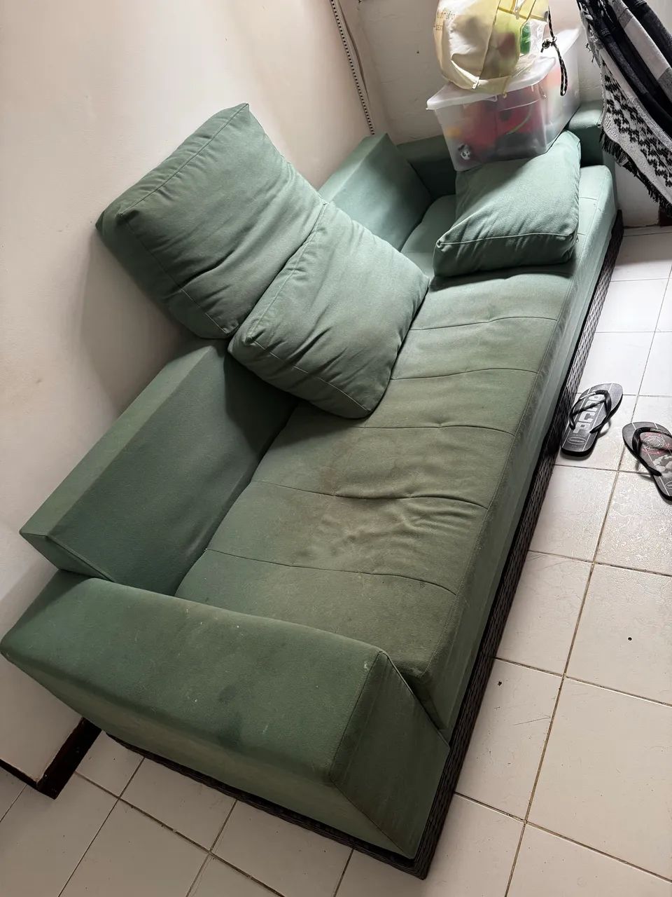 Sofá três lugares