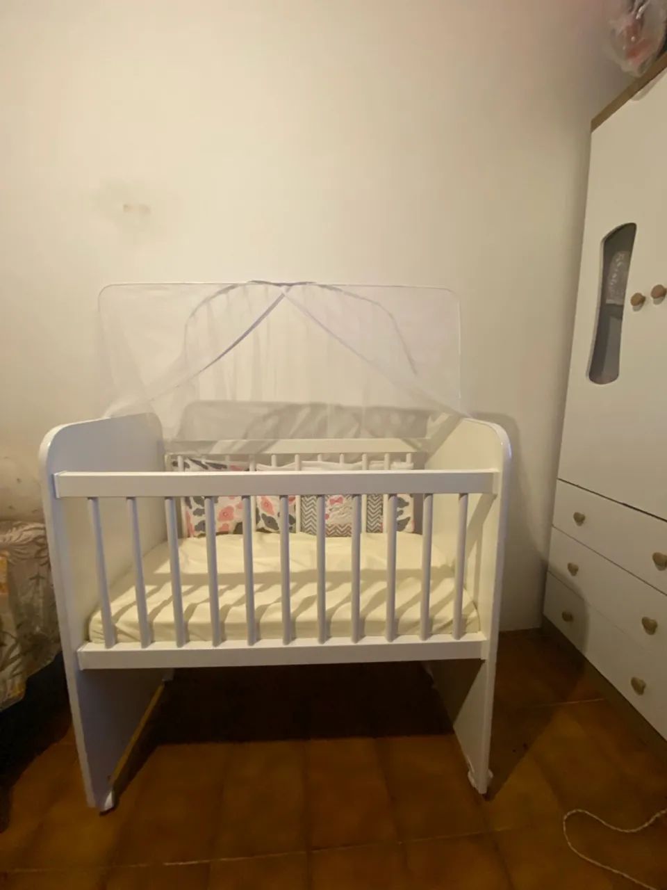 Mini berço com colchão  - Foto 3
