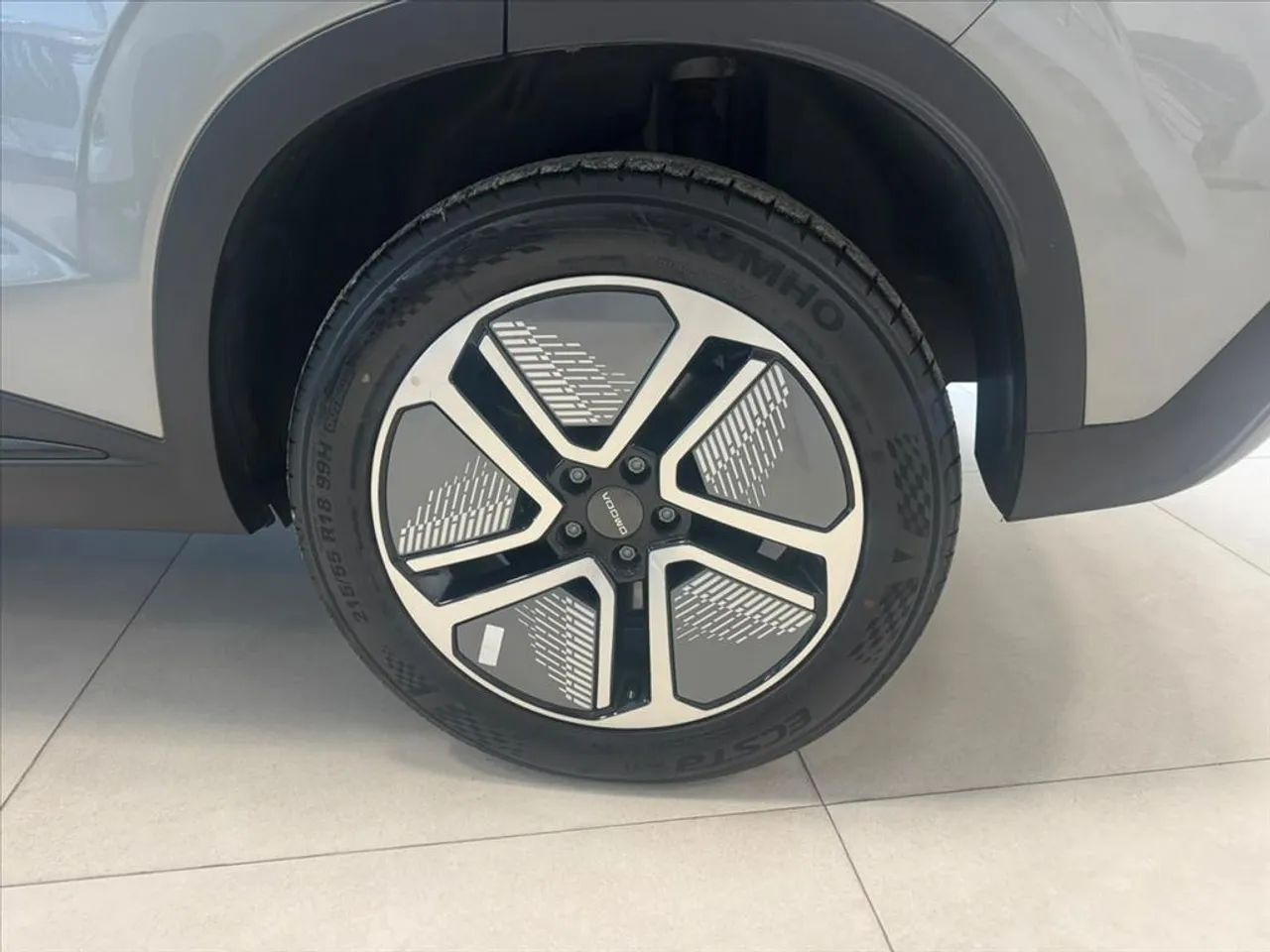 Omoda E5 Elétrico (61,1 KW) 2026 - Foto 3