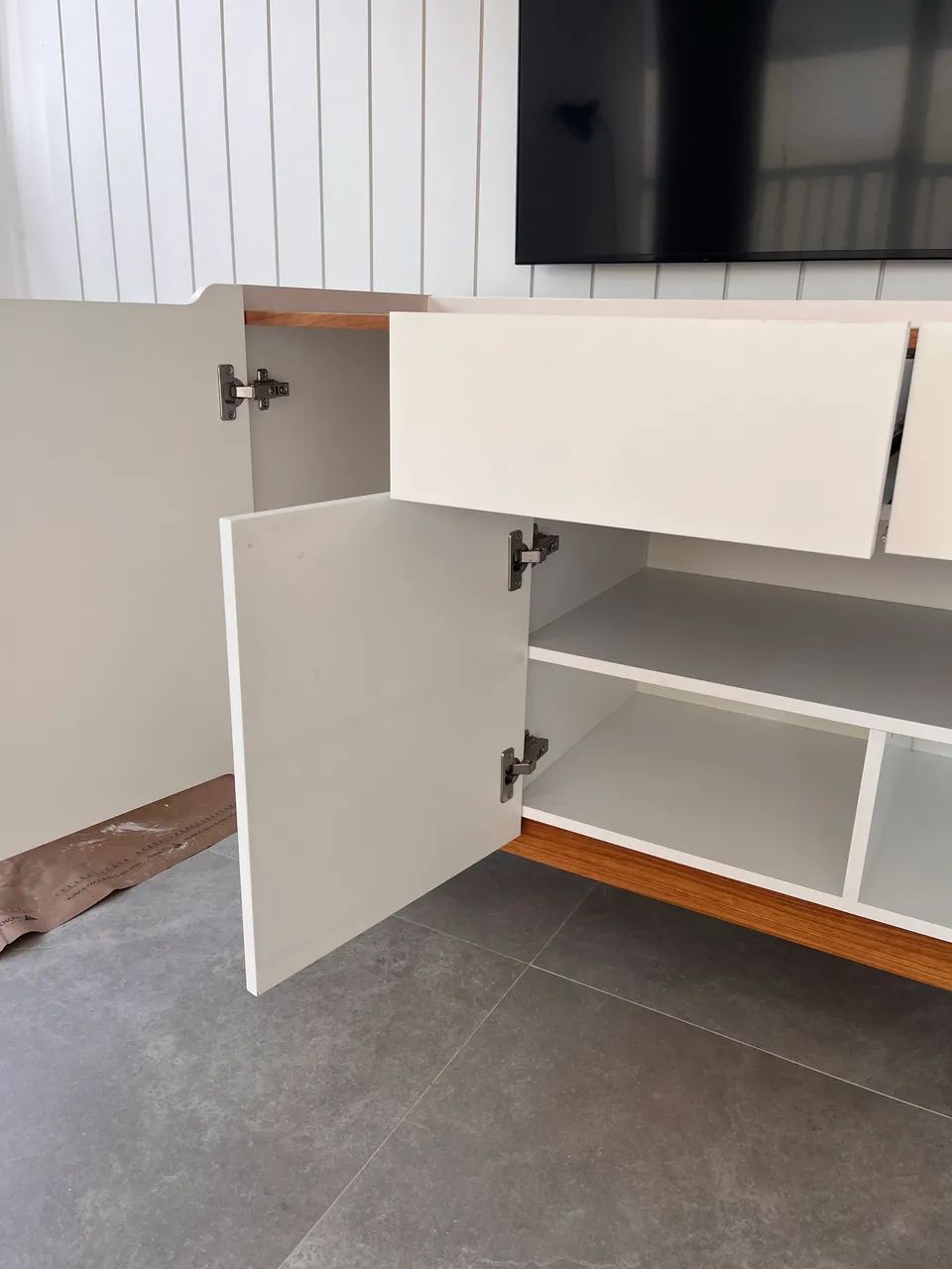 Rack madeira branco para sala de tv  - Foto 4