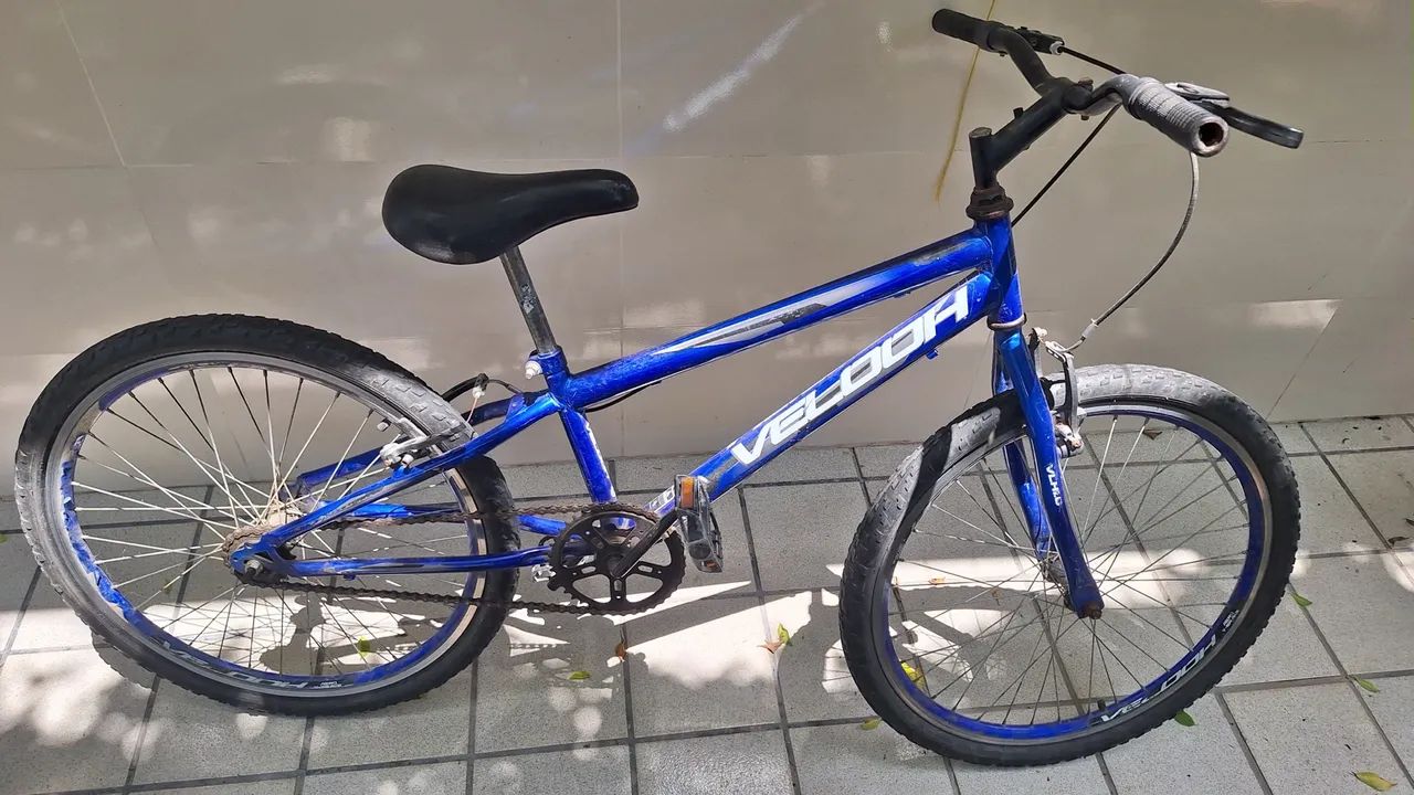 Bicicleta Aro 20 Semi nova - Foto 2