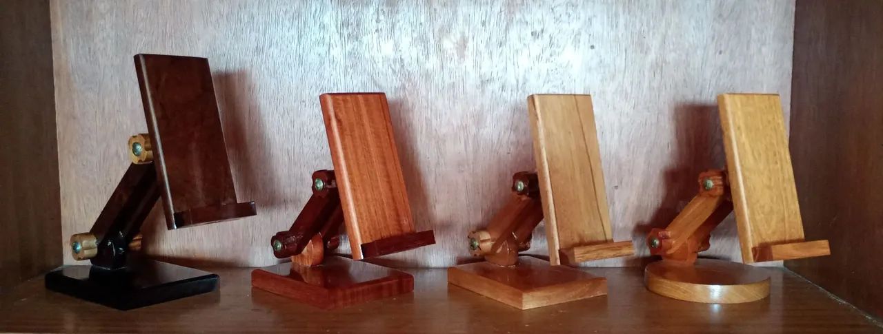 Suporte de madeira rústica para celular com regulagem  - Foto 2