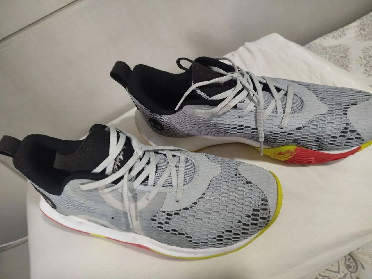 Tênis Under Armour Spawn 3 Cinza<br>Tamanho 44 - Foto 2