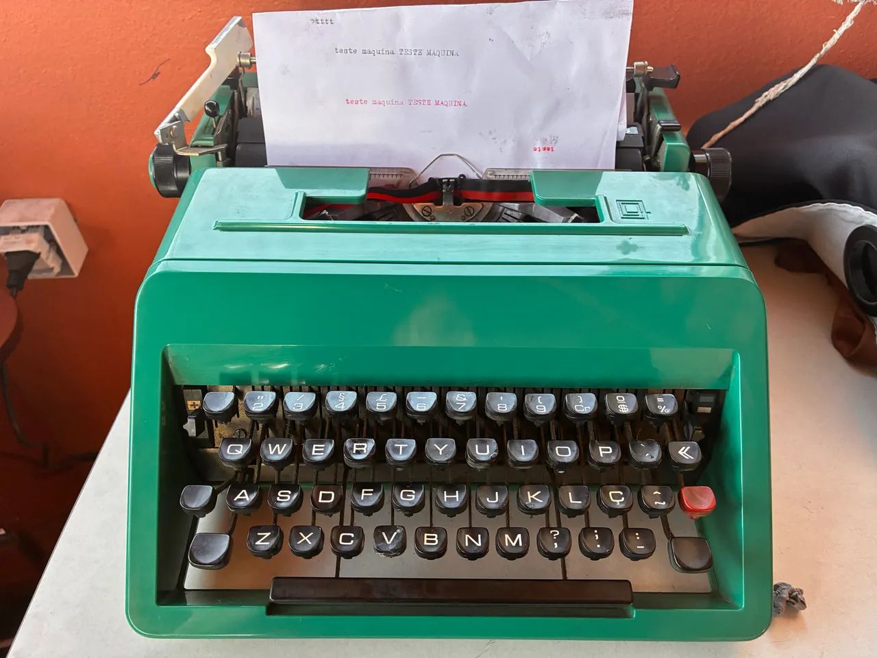 Máquina de escrever Olivetti Studio 45  - Foto 4