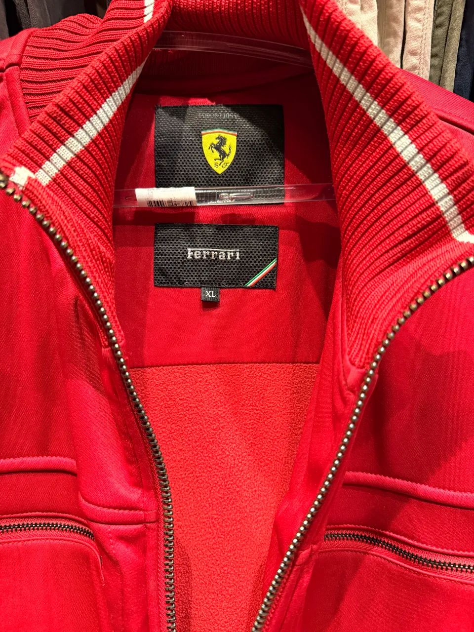 Jaqueta franelada Ferrari original XL  - Foto 5
