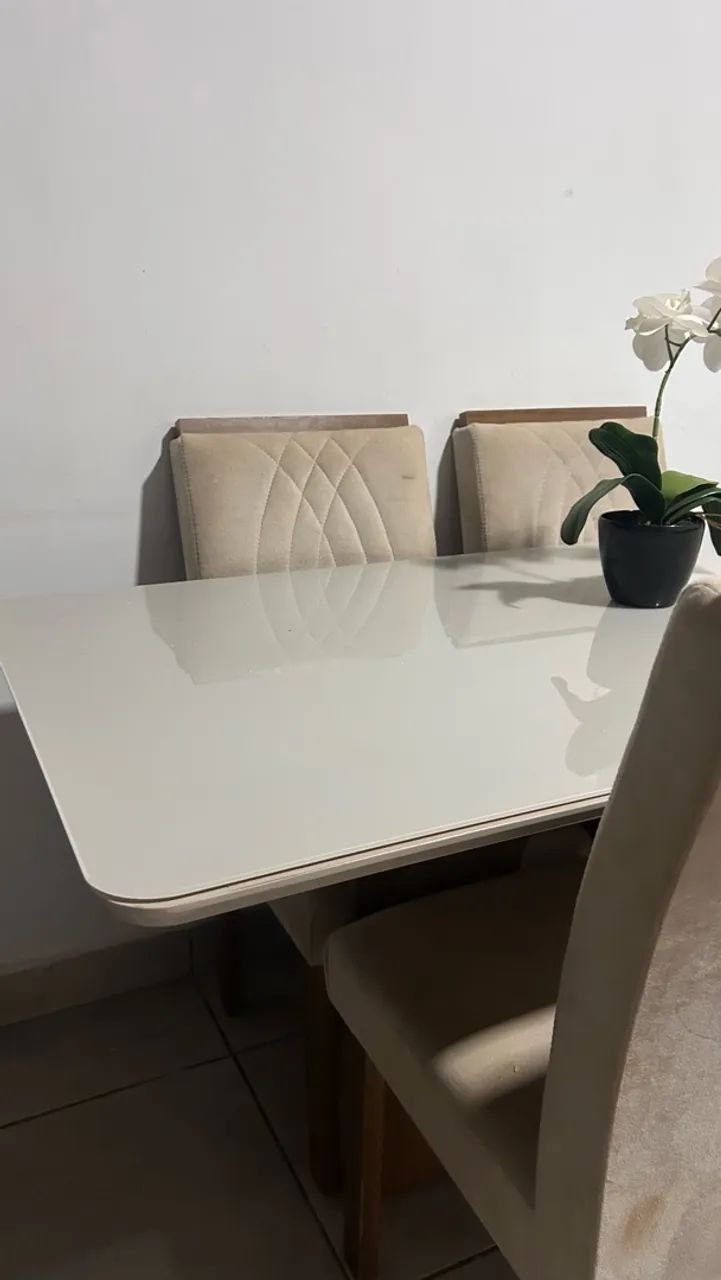 VENDO MESA DE JANTAR COM 6 CADEIRAS  - Foto 3