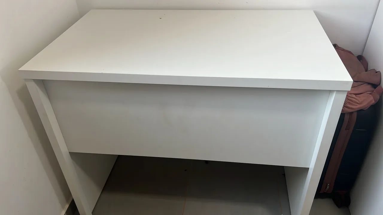 Mesa de escritório planejada 