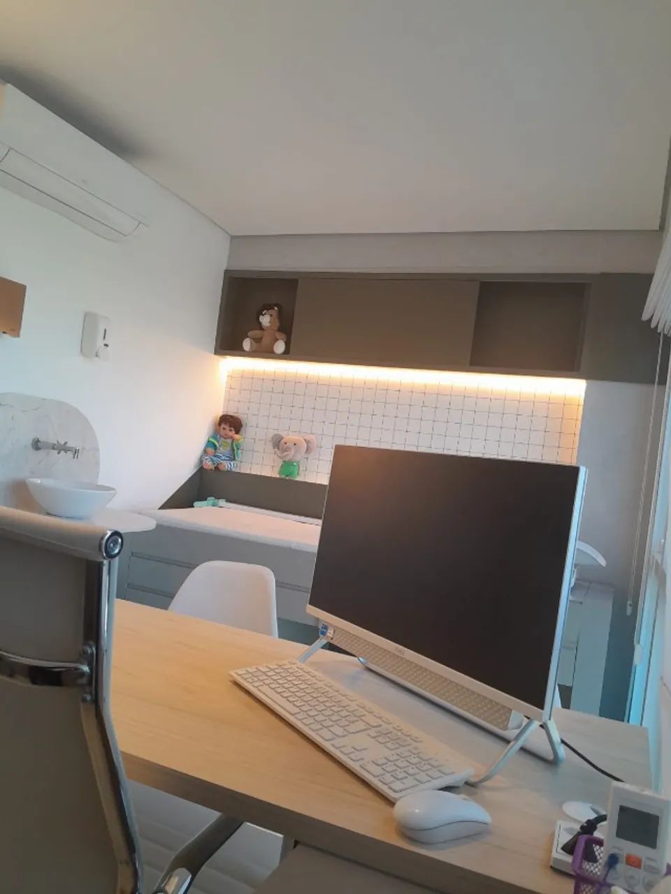 Clínica infantil COMPLETA e EQUIPADA com 4 consultórios + recepção  - Granja Viana  - Foto 4