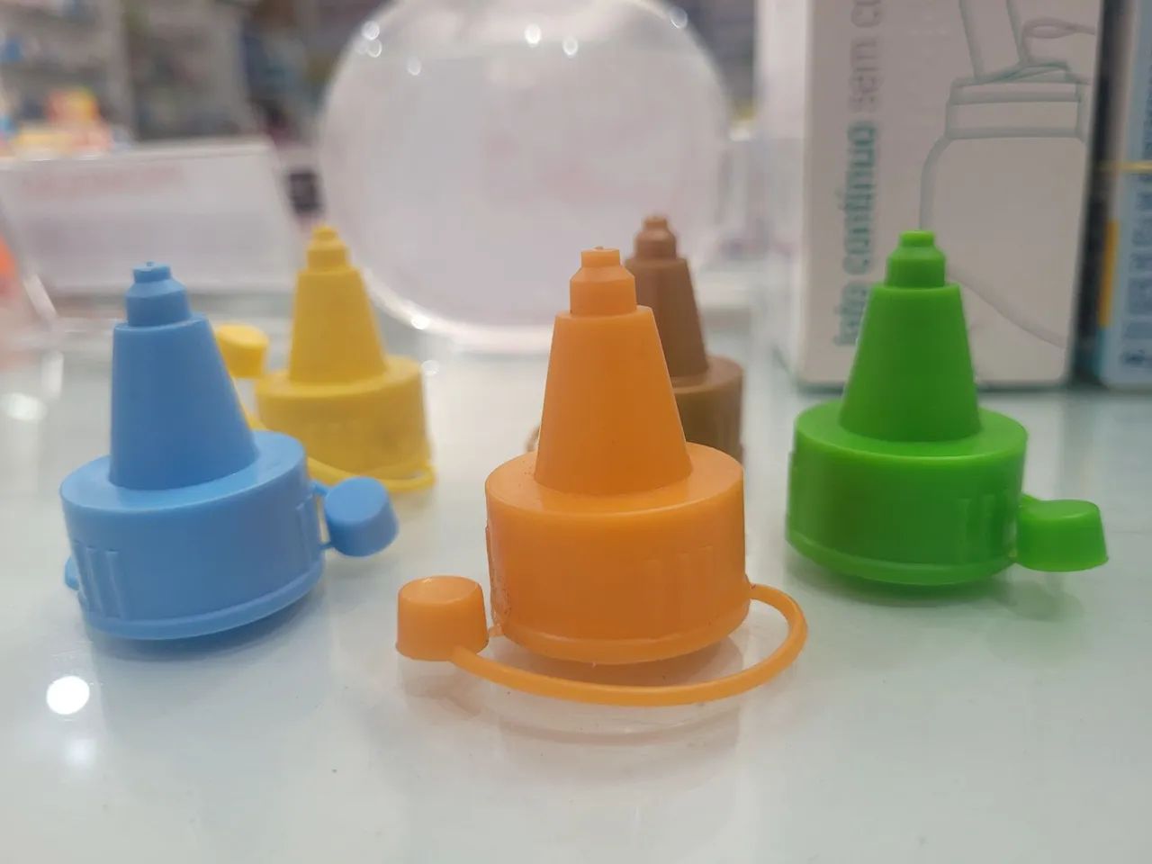 Bicos e tampas - material de embalagem  - Foto 2