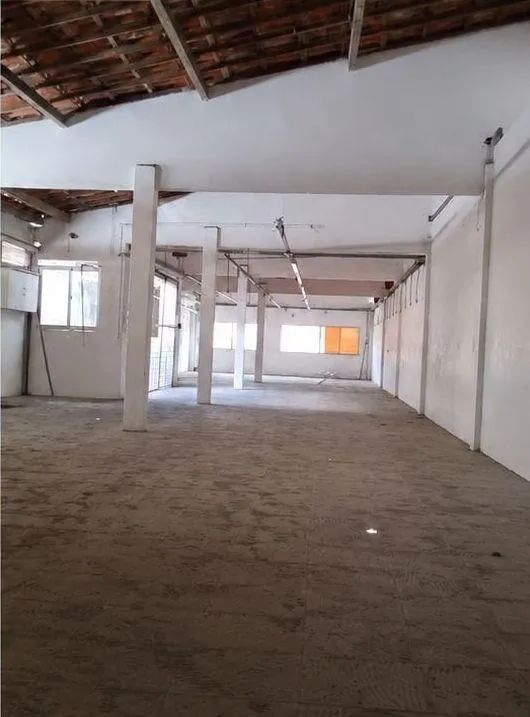 Galpão e Prédio comercial na Serrinha - Adaptável aos seus objetivos  - Foto 5