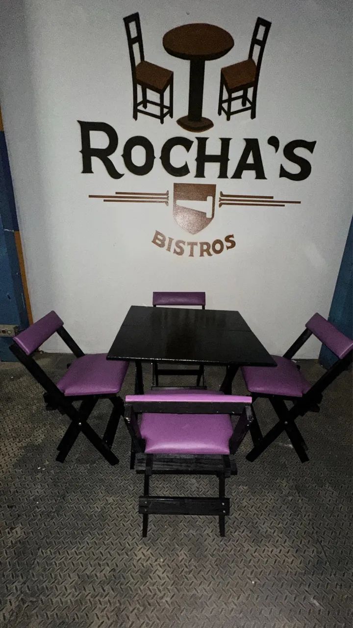 Kit mesa + 4 cadeiras estofadas dobráveis 