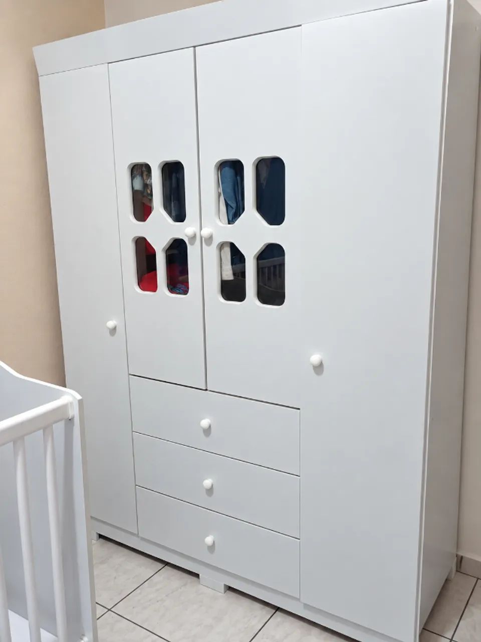 Conjunto quarto completo infantil/bebê - guarda roupa, cômoda e berço  - Foto 2