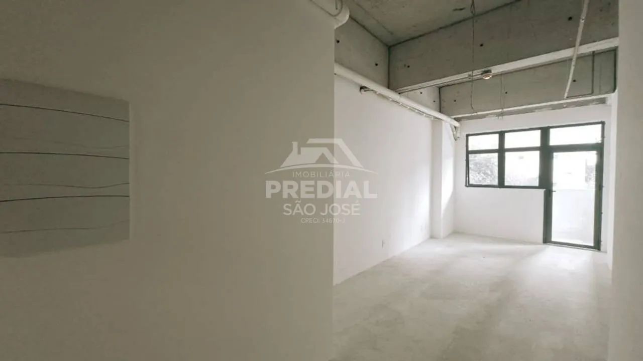 Sala comercial de 29,61 m² com banheiro e vagas rotativas no Edifício Quadria  Jardim Aqua - Foto 5