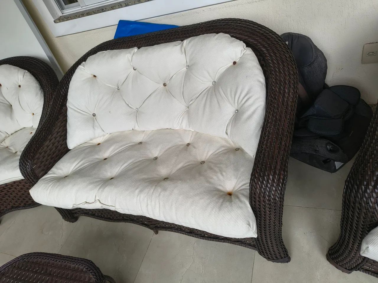 Conjunto sofá e mesinha - Foto 3