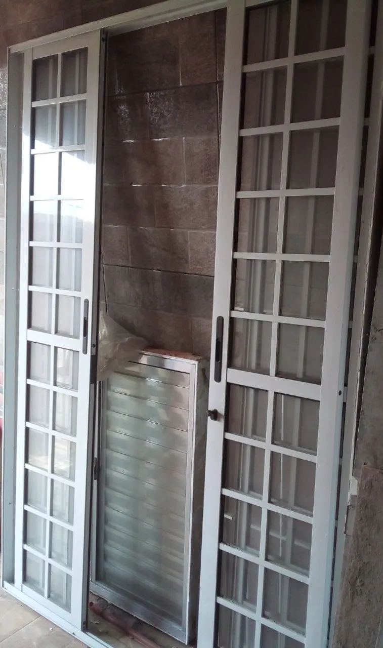 Porta travessa 4 folhas - Alumínio Branco - EBEL - Foto 6