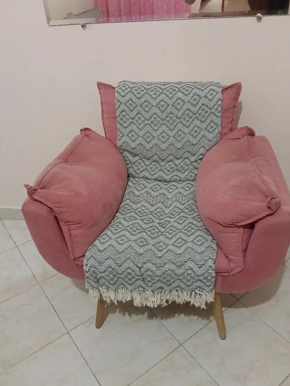 POLTRONA ROSA