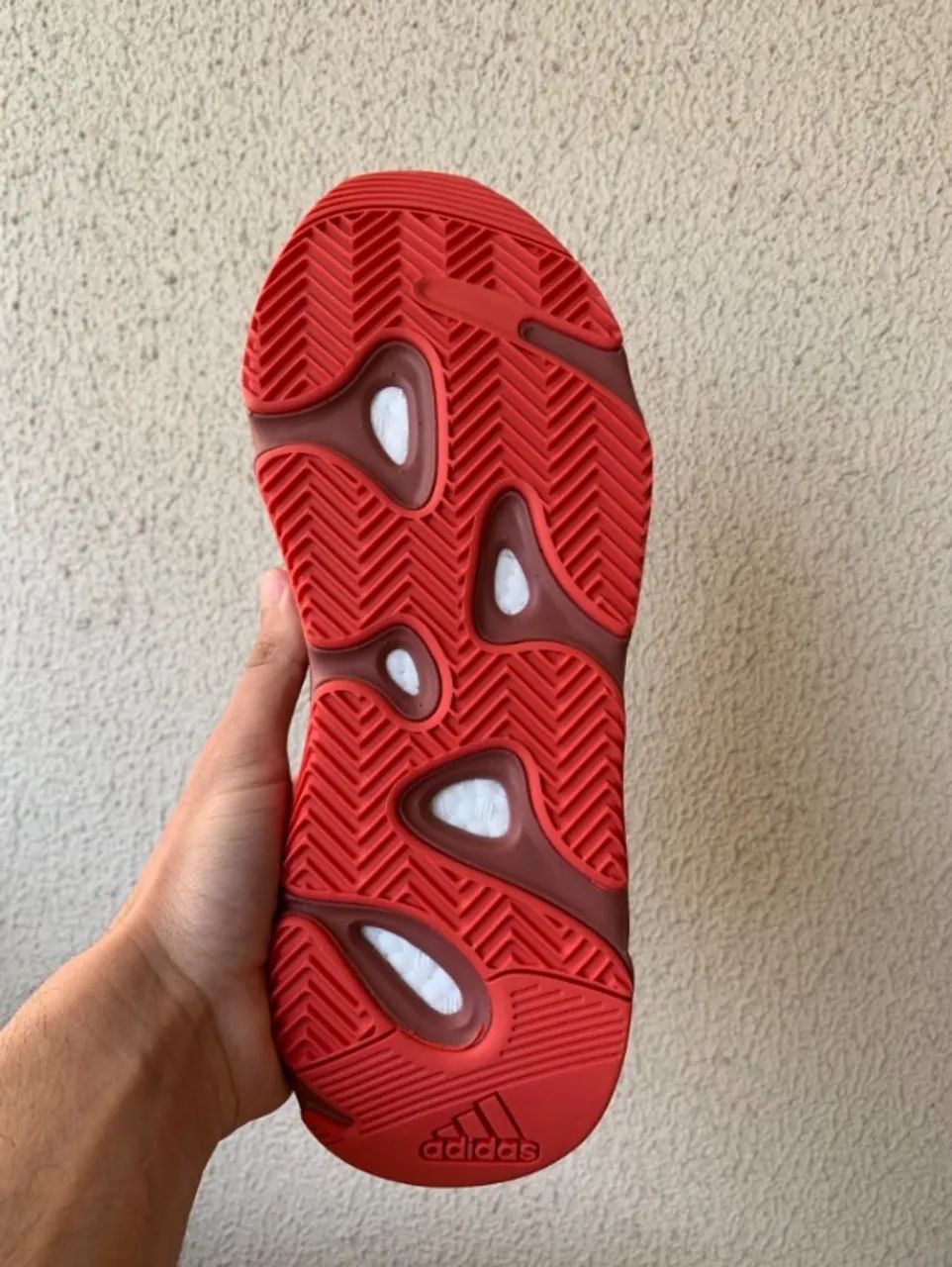 Yeezy 700 V1 Res Red - Tam. 38 - Foto 4