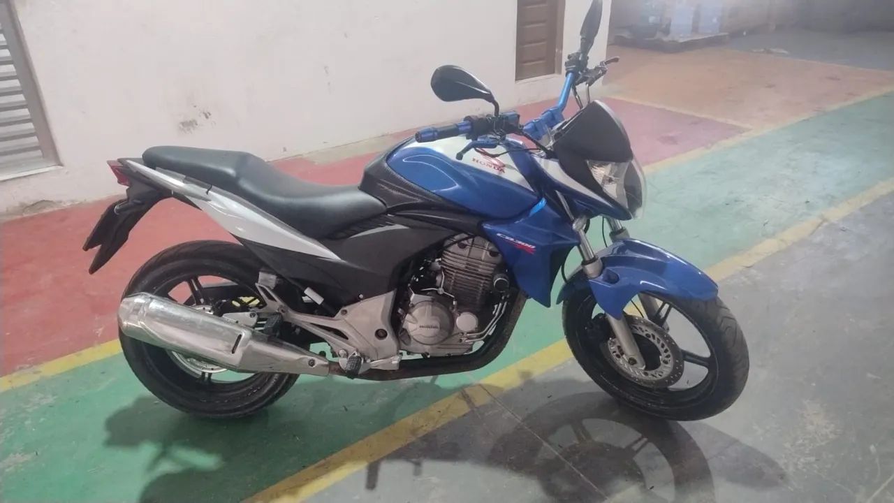 Vendo CB 300  - Foto 2
