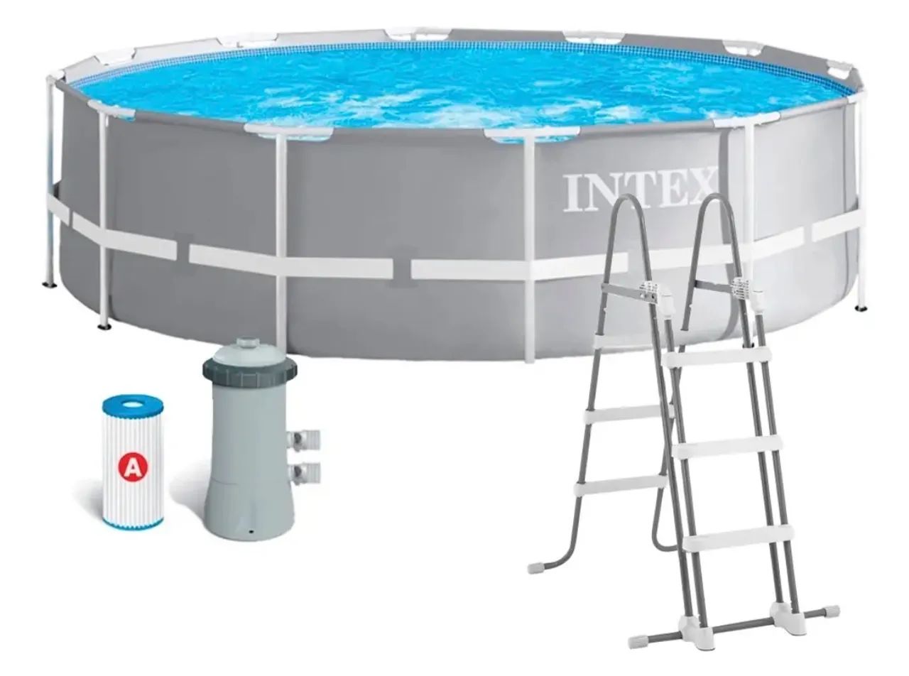 Piscina 9 mil litros + Bomba e Escada