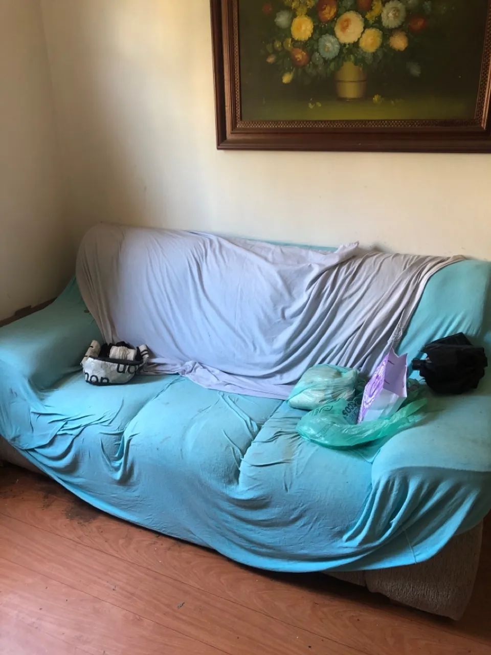 Vendo sofá de 3 lugares 
