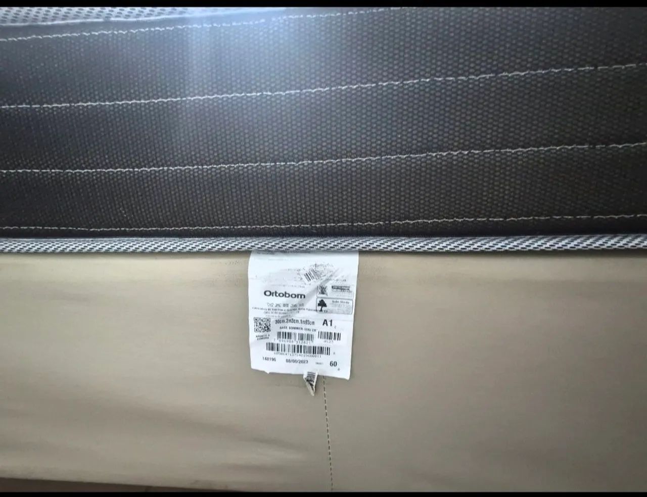 Vendo colchão  ortobom com base king size - Foto 4
